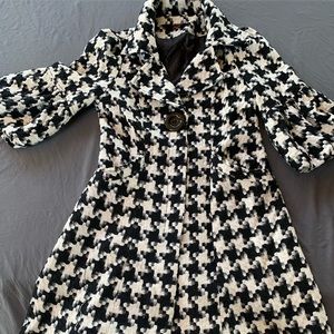 Long gingham pea coat with puff sleeves